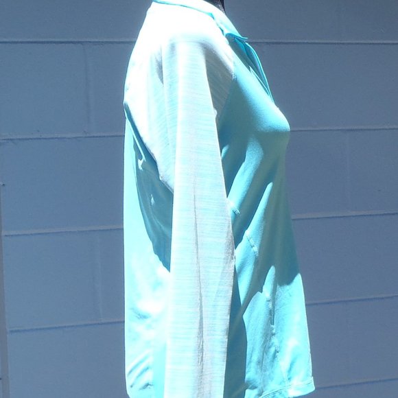 Ideology Top - Size Medium - EUC - Picture 11 of 15